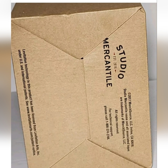 Levitating Vintage Led Lightbulb Floating Light Floats Induction Bulb  EUC W Box - Picture 12 of 12